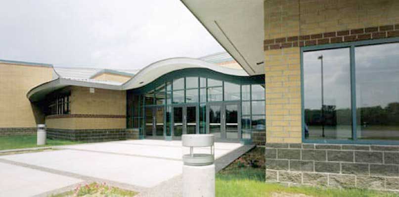 807X400 st-croix-school-3